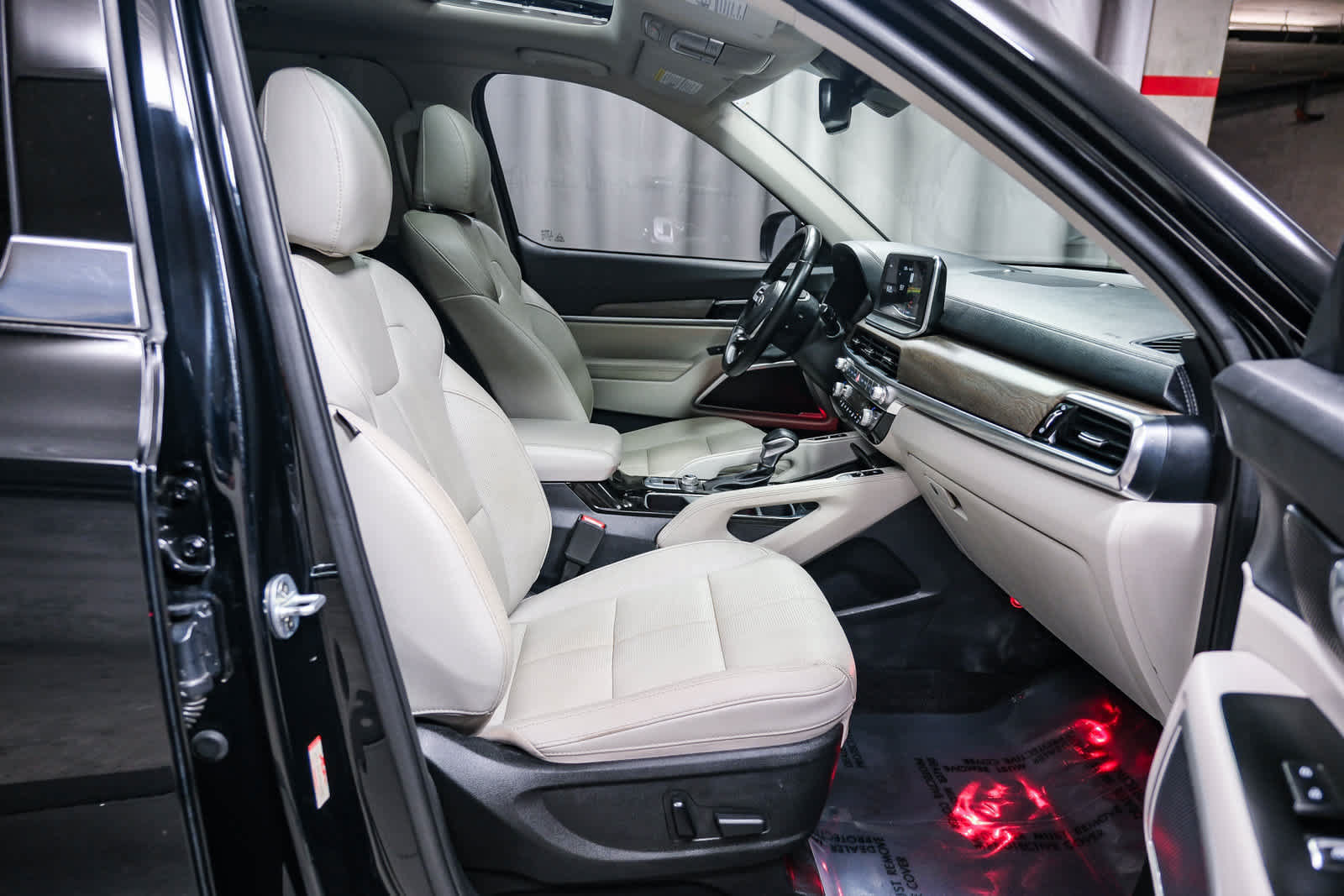 Used 2020 Kia Telluride EX w/ EX Premium Package FWD image 17