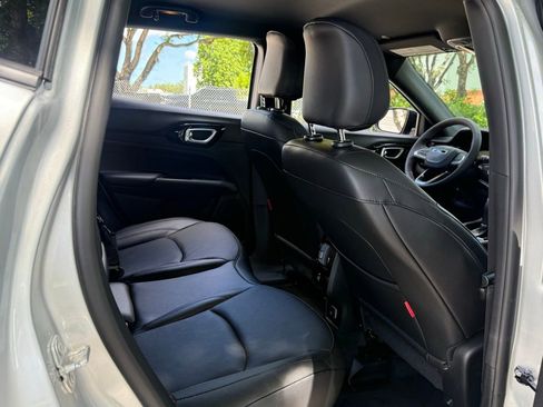 New 2025 Jeep Compass Trailhawk w/ Trailhawk Elite Group image 36