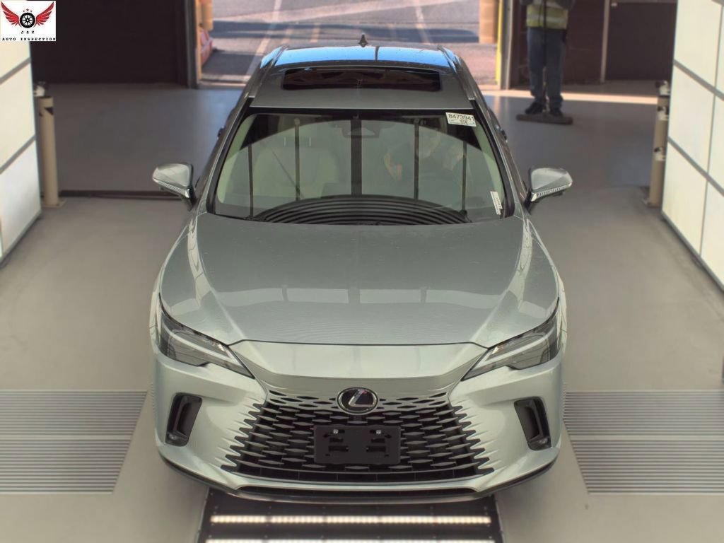 Used 2024 Lexus RX 350 w/ Convenience Package AWD/4WD image 3