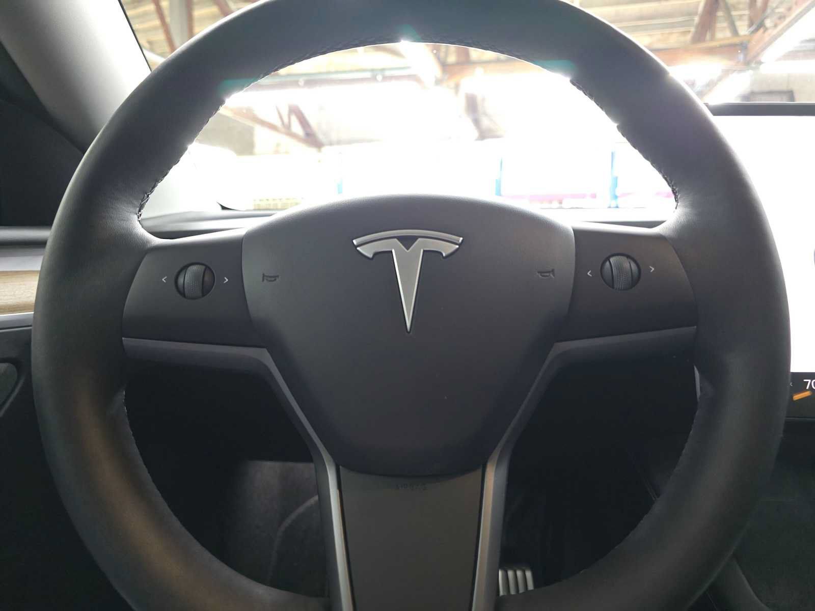 Used 2024 Tesla Model Y Performance AWD/4WD image 25