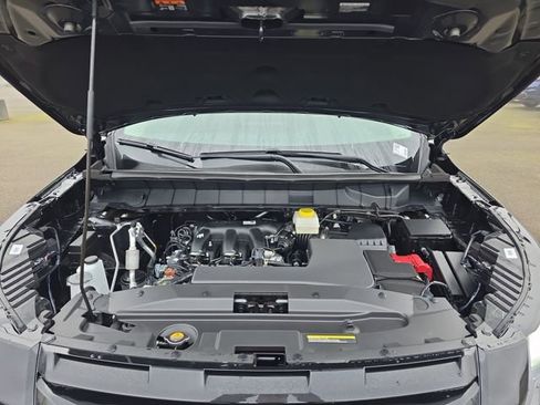 New 2025 Nissan Pathfinder SL w/ Black Appearance Package image 29