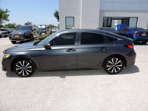 Used 2024 Honda Civic EX-L image 8