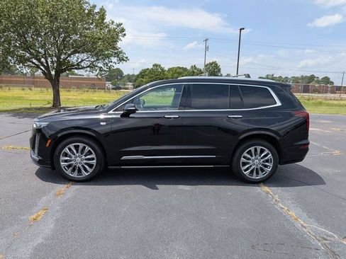 Used 2021 Cadillac XT6 Premium Luxury w/ Platinum Package AWD/4WD image 6