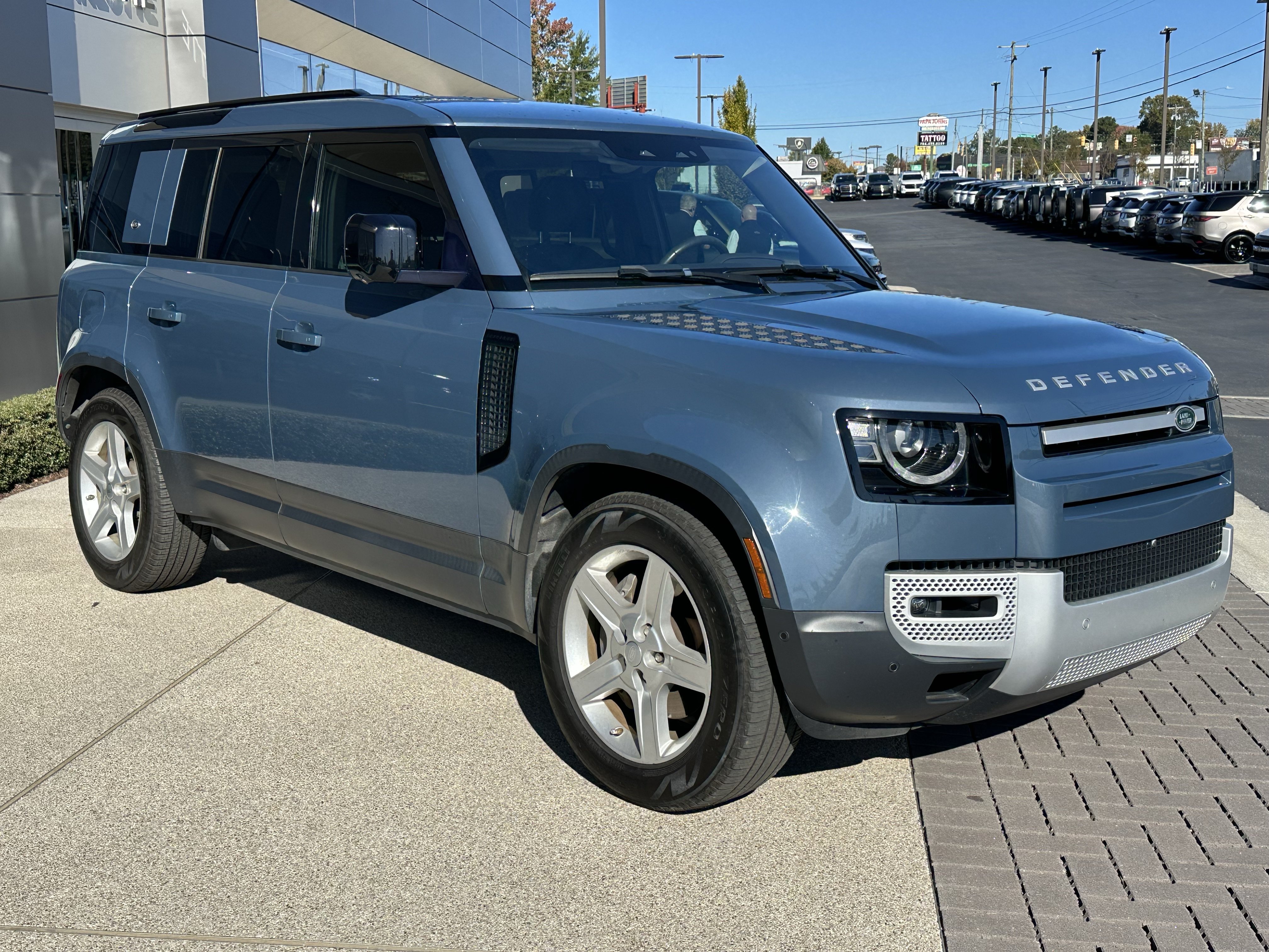 Used 2020 Land Rover Defender 110 SE AWD/4WD image 9