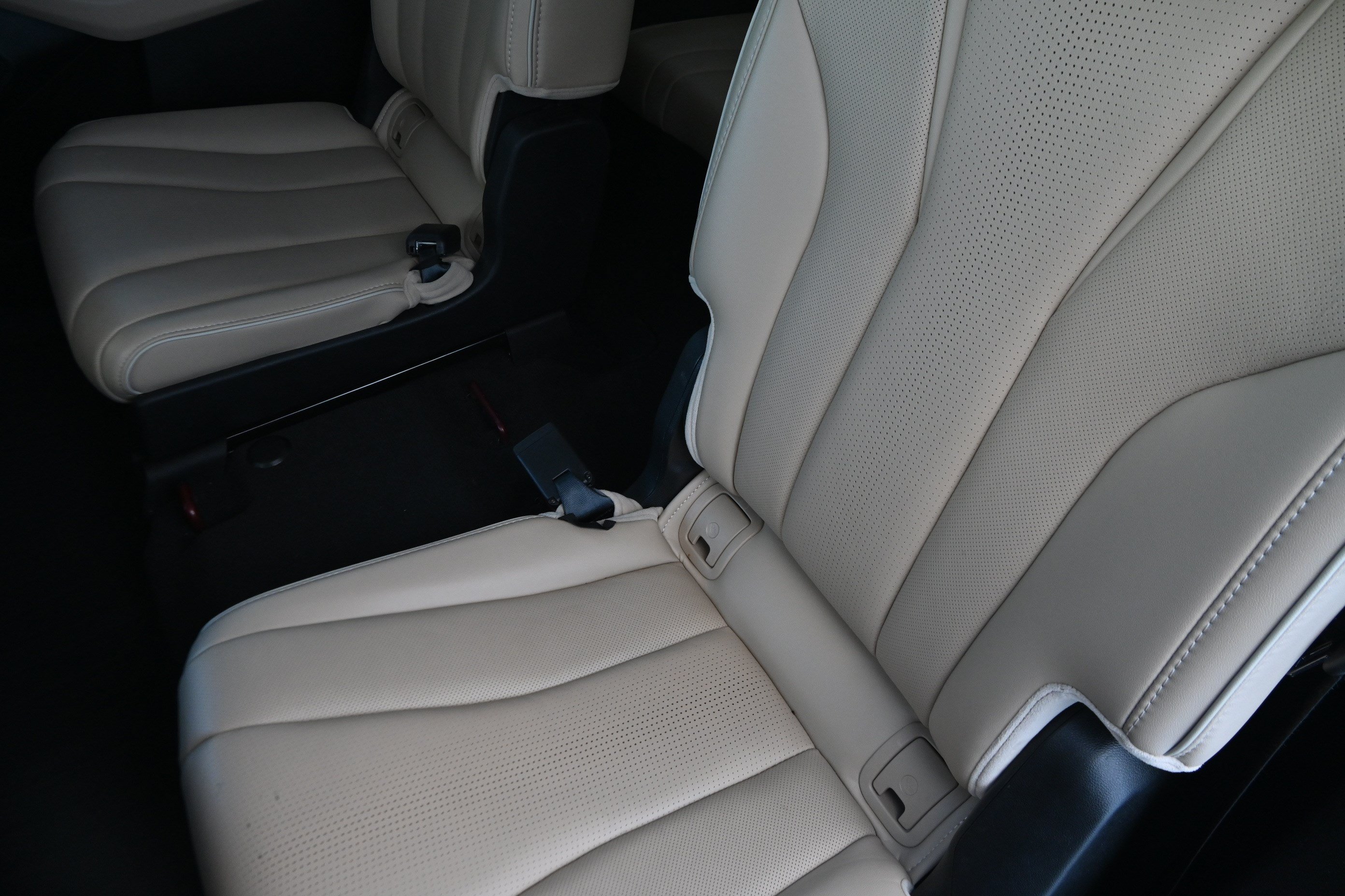 Used 2022 Acura MDX w/ Advance Package AWD/4WD image 15