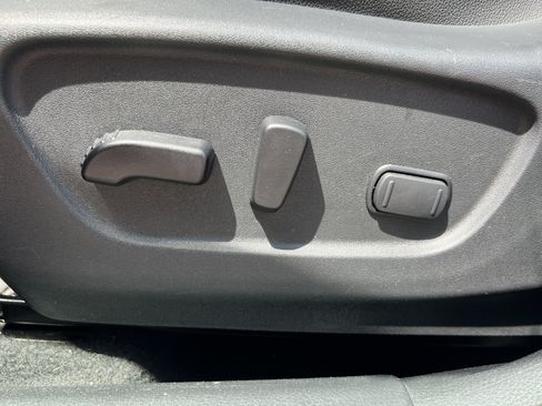 Used 2020 Nissan Rogue SL AWD/4WD image 36
