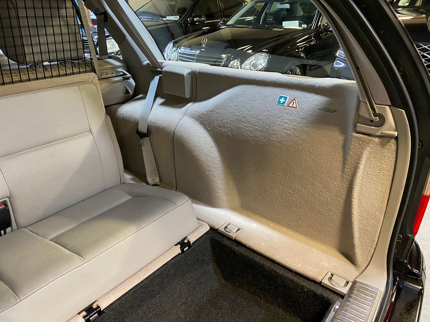 Used 2000 Mercedes-Benz E 320 Wagon image 26
