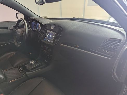 Used 2021 Chrysler 300 S w/ S Model Appearance Package image 15