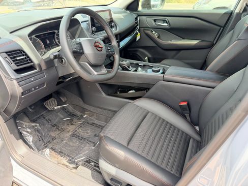 New 2026 Nissan Rogue SV AWD/4WD image 14