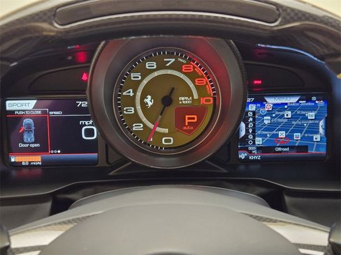 Used 2021 Ferrari F8 Tributo image 40