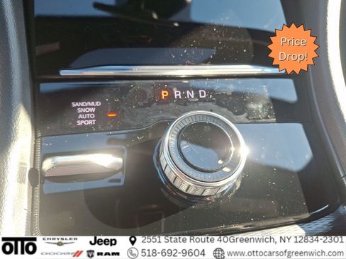 New 2025 Jeep Grand Cherokee Limited w/ Black Appearance Package image 22