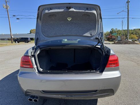 Used 2011 BMW 328i Coupe image 19