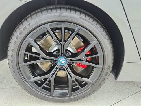 Used 2022 BMW 530e xDrive w/ Executive Package image 62