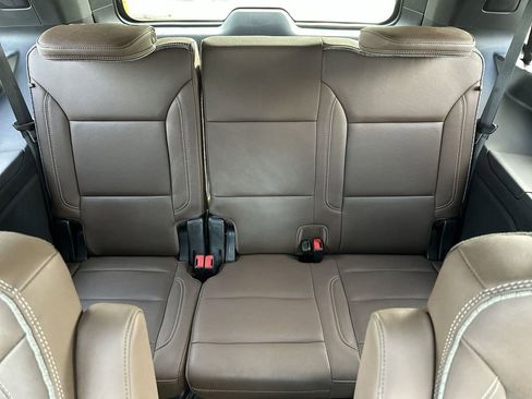Used 2023 Chevrolet Tahoe High Country AWD/4WD image 18