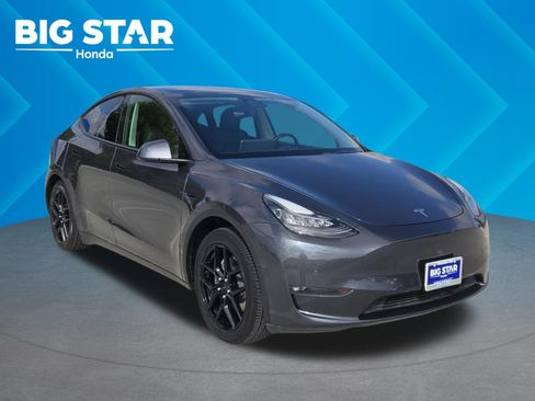 Used 2021 Tesla Model Y Long Range AWD/4WD image 1