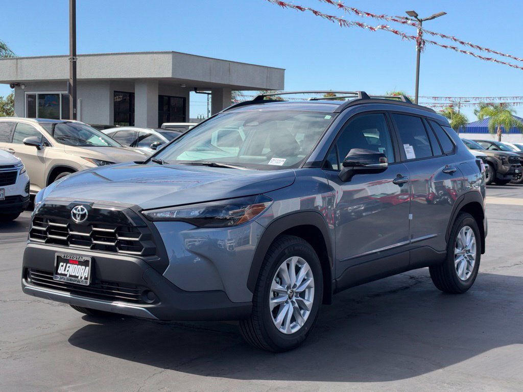 New 2026 Toyota Corolla Cross LE FWD image 5