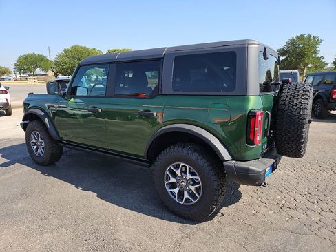 New 2025 Ford Bronco Badlands image 8