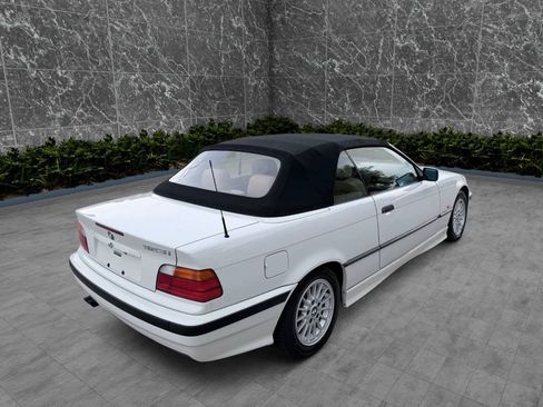 Used 1999 BMW 323i Convertible RWD image 4