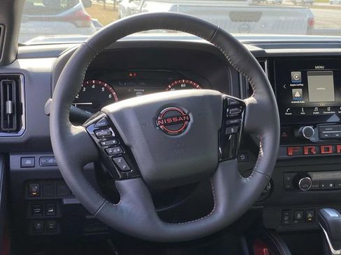 New 2025 Nissan Frontier PRO-4X w/ Pro Convenience Package image 13