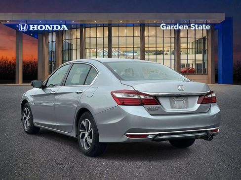 Used 2017 Honda Accord LX image 4