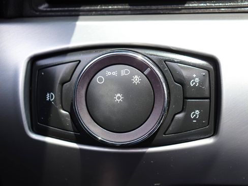 Used 2022 Ford Mustang GT Premium RWD image 39