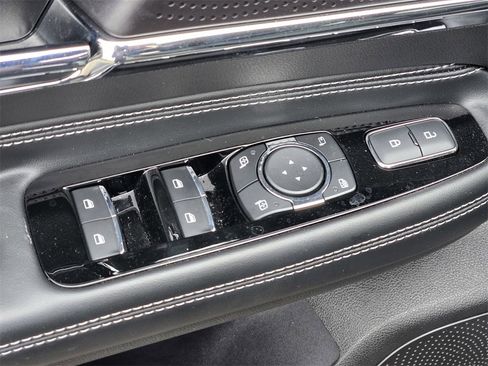 Used 2023 Lincoln Corsair Reserve w/ Jet Appearance Package image 13