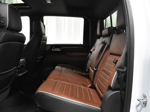 Used 2026 GMC Sierra 3500 Denali Ultimate AWD/4WD image 10