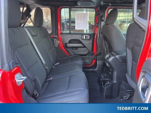 Used 2021 Jeep Wrangler Unlimited Sahara w/ Cold Weather Group image 18