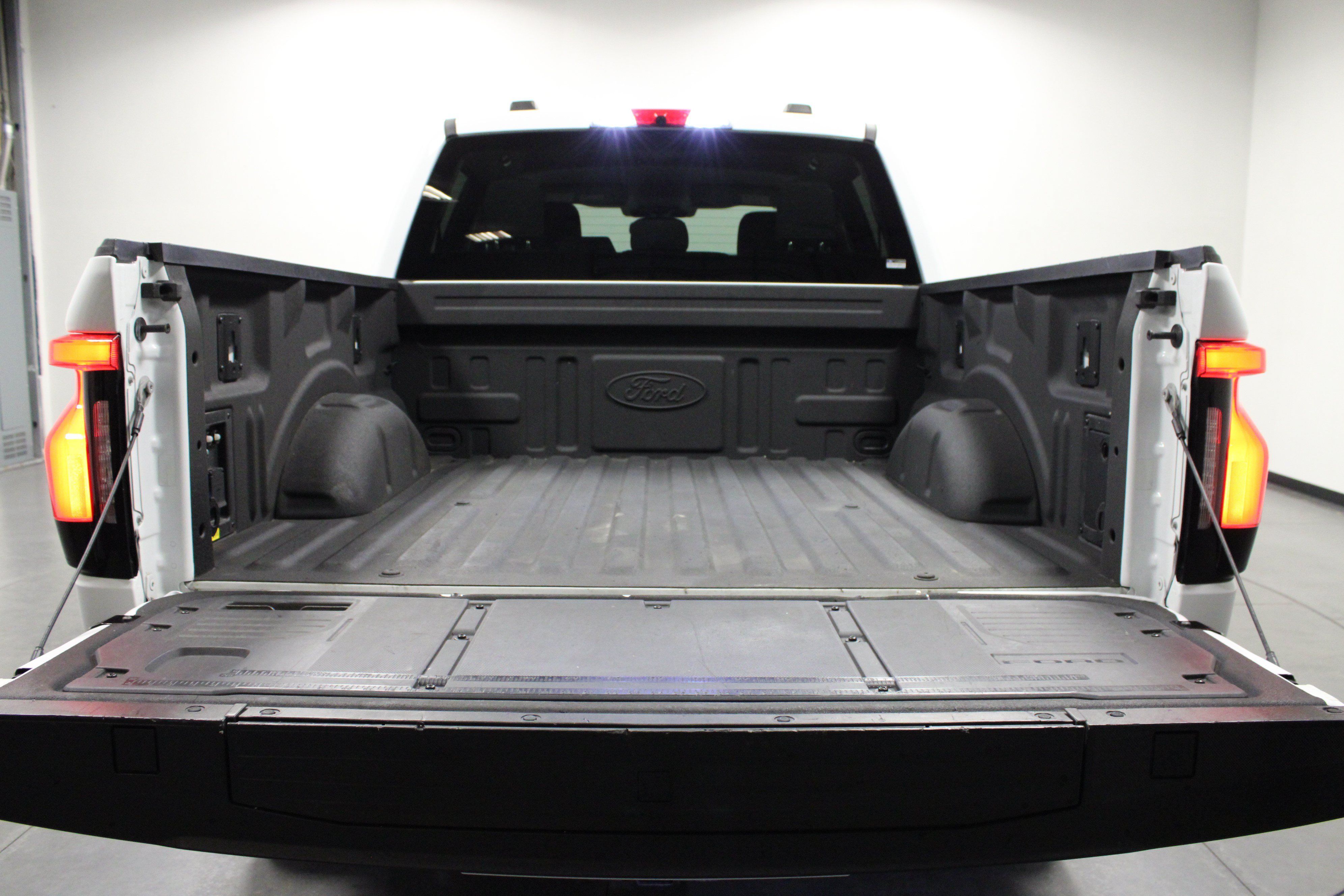 Used 2024 Ford F150 Lightning Flash AWD/4WD image 14