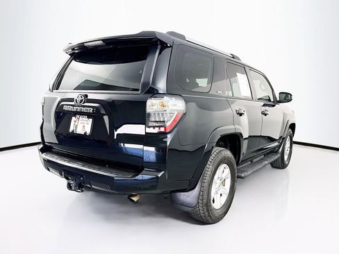 Used 2022 Toyota 4Runner SR5 image 10