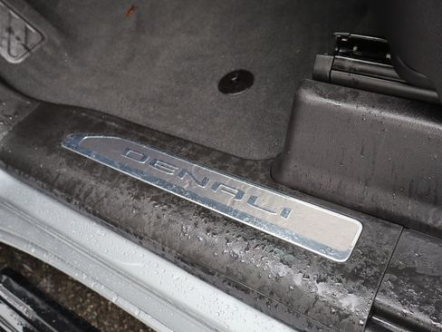 Used 2023 GMC Sierra 1500 Denali AWD/4WD image 31