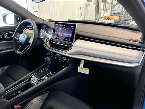 New 2026 Jeep Compass Limited image 10