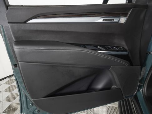 Used 2026 Cadillac Escalade Luxury w/ Touring Package RWD image 16
