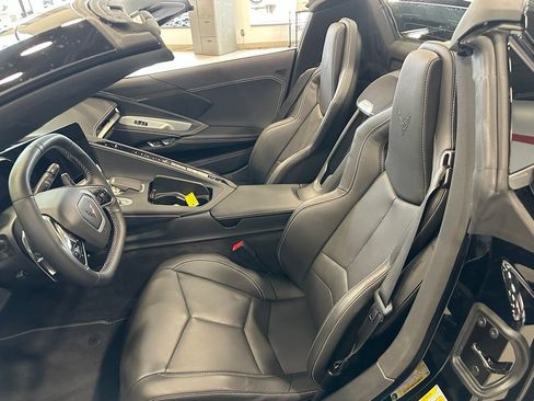 Used 2024 Chevrolet Corvette Stingray Convertible w/ Z51 Performance Package RWD image 16