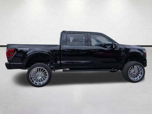 Used 2025 Ford F150 Lariat w/ Equipment Group 501A Mid AWD/4WD image 3