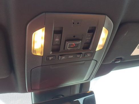Used 2021 Toyota Highlander Platinum AWD/4WD image 28