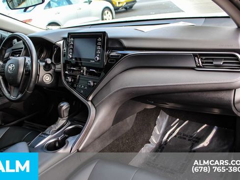 Used 2023 Toyota Camry SE image 23