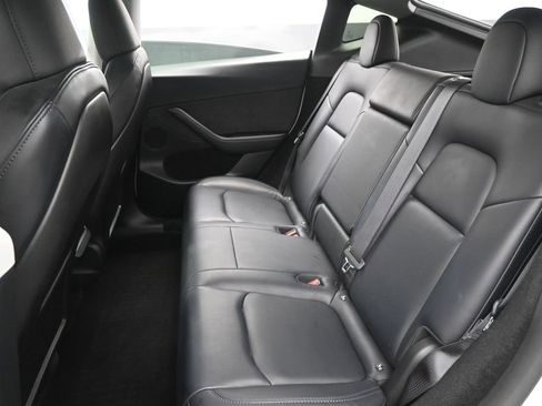 Used 2024 Tesla Model Y Long Range RWD image 30