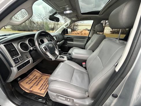 Used 2014 Toyota Sequoia SR5 image 12