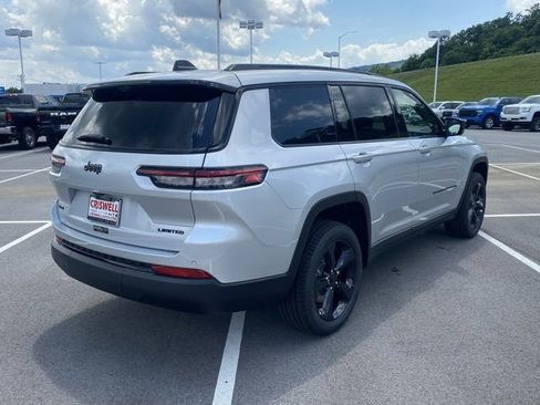 New 2025 Jeep Grand Cherokee L Limited w/ Luxury Tech Group II image 8