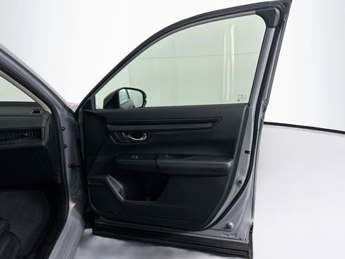 Used 2025 Honda CR-V LX image 30