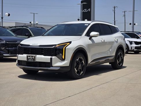 New 2026 Kia Sportage EX AWD/4WD image 2