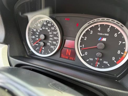 Used 2008 BMW M3 Convertible image 8