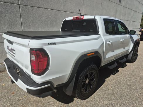 Used 2024 GMC Canyon Elevation w/ Convenience Package image 7