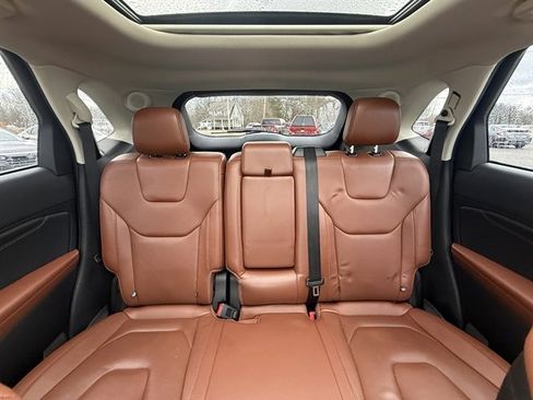 Used 2019 Ford Edge Titanium w/ Equipment Group 301A image 24