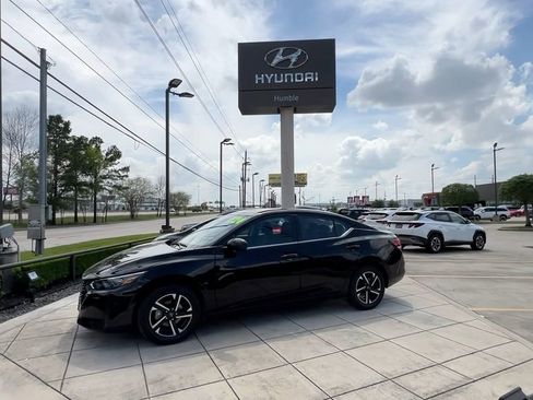 Used 2024 Nissan Sentra SV image 7