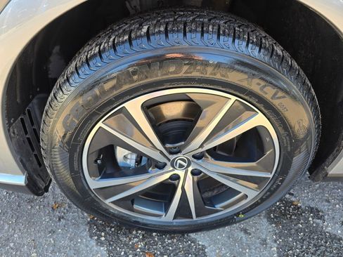 Used 2024 Lexus RX 350 FWD image 9