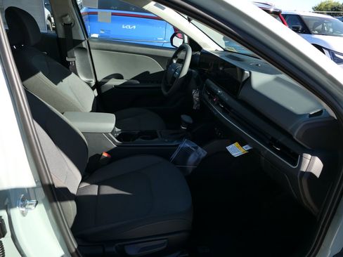New 2026 Kia K4 LXS image 20