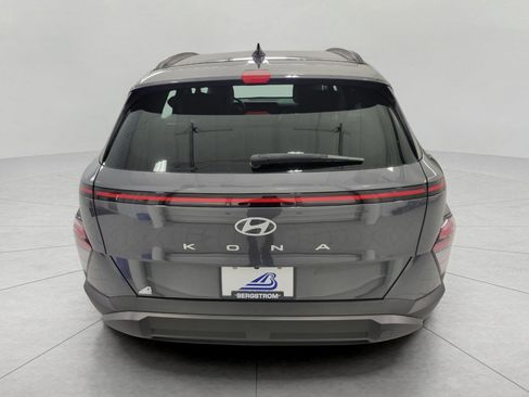 Used 2025 Hyundai Kona SEL FWD image 24