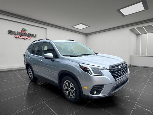 Used 2024 Subaru Forester Premium AWD/4WD image 1